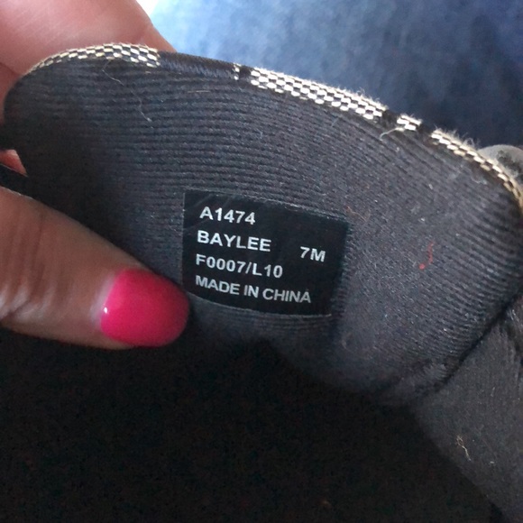 Black Coach Shoes. Size 7 - Picture 6 of 7